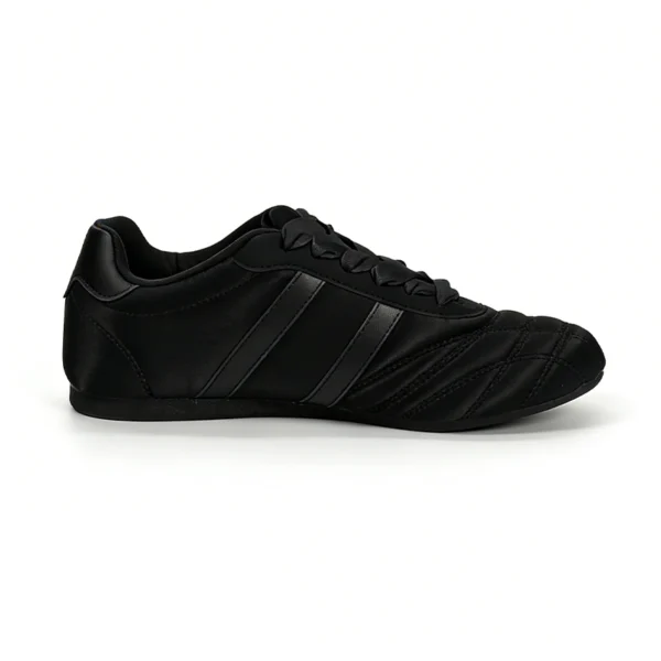 CS2612 Women’s Casual Sneakers Low-Top Quilted Fashion Shoes with Ribbon Laces