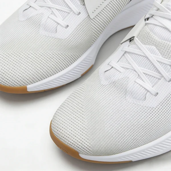 TG2611 Training Shoes with Grip Pattern Sole and Reinforced Midfoot for Men and Women